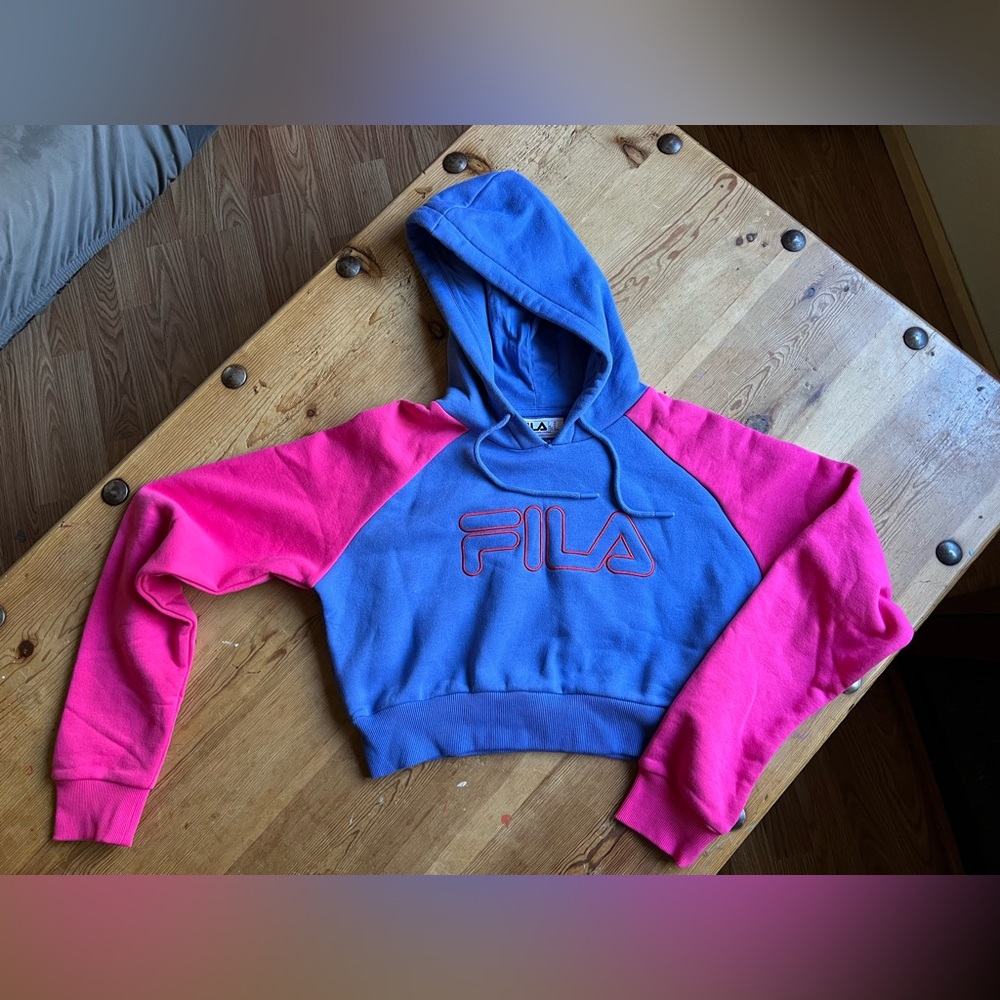 FILA Women’s Cropped Hoodie, Size M